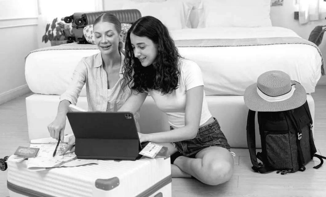 6 Reise-Gadgets, die jedes Airbnb sicherer machen – So geht's!