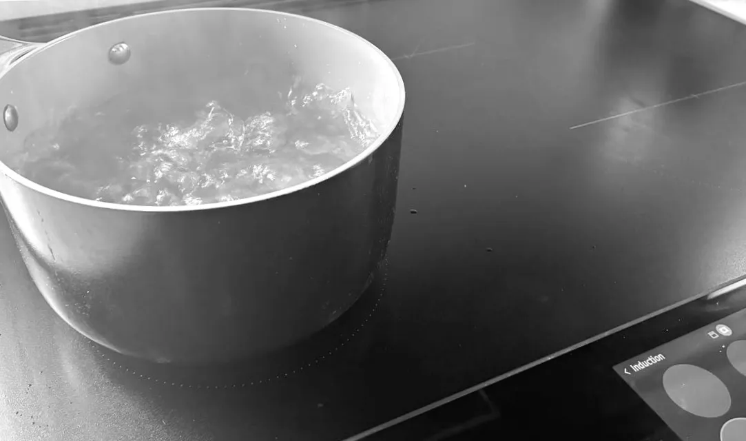 "Warum ich mein Induktionskochfeld liebe: 4 Gründe, warum Gas für immer der Vergangenheit angehört"