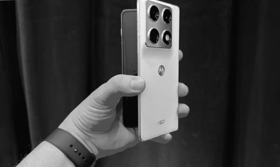 Motorolas luxuriöser Touch: Das Geheimnis hinter dem Razr Fold-Erfolg?