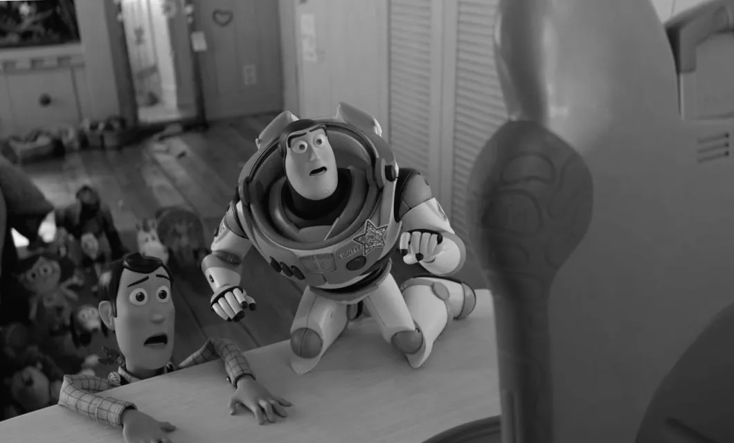 Woody und Buzz stellen sich einem geheimnisvollen Tablet in neuem „Toy Story 5“-Trailer gegenüber