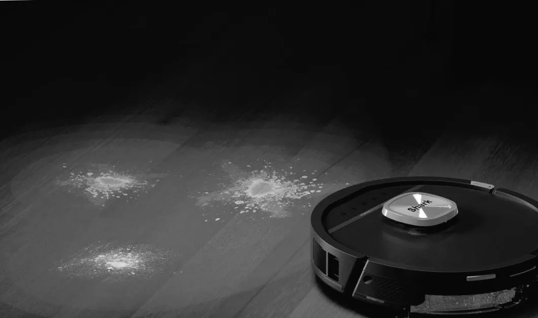 Shark präsentiert: Roboterstaubsauger mit Schwarzlicht enthüllt das wahre Ausmaß der Schmutzbelastung auf Ihrem Boden