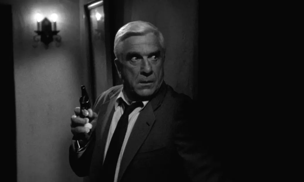 So kannst du die originalen "Nackte Kanone"-Filme in der richtigen Reihenfolge an einem Ort sehen