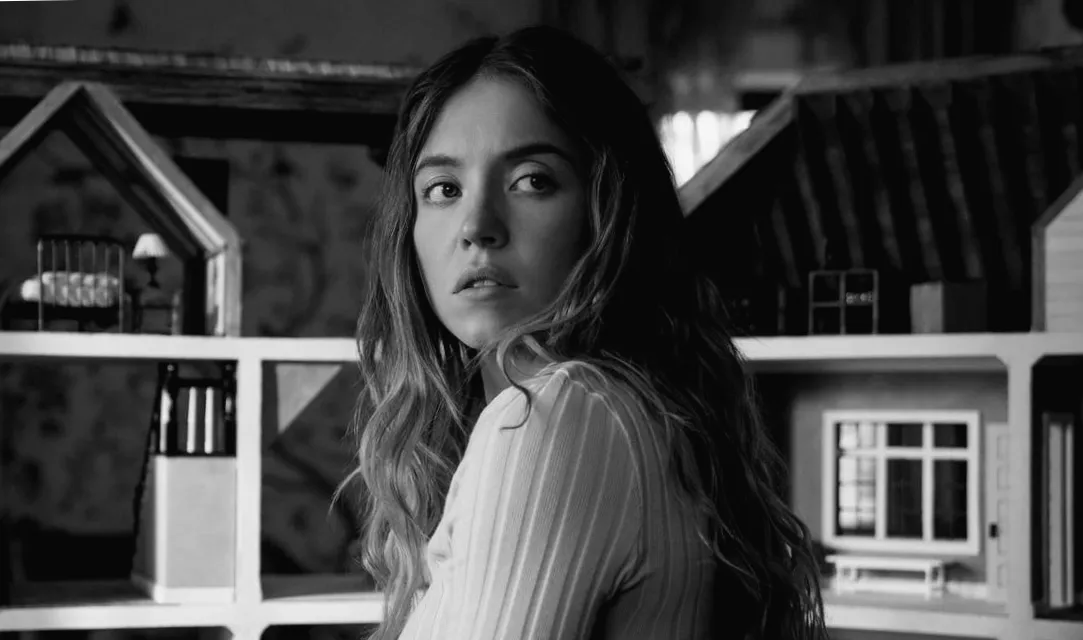 So sehen Sie Sydney Sweeneys packenden Thriller „The Housemaid“ bequem von zu Hause aus