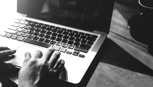 Die besten Webhosting-Dienste 2026: Was steckt hinter den Tests und Bewertungen?