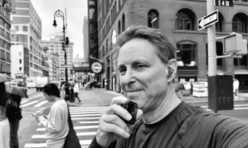 "Warum die neuen Ear (3) Buds mich mit meiner eigenen Hand sprechen ließen"