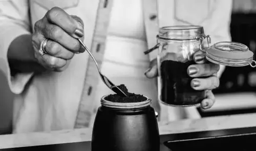 Für perfekten Kaffee: Das eine Tool, in das Experten empfehlen zu investieren (es ist nicht die Kaffeemaschine)