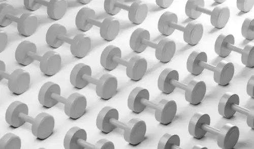 KI als Muskelaufbau-Coach: Wie sie sich im Vergleich zu echten Trainern schlägt