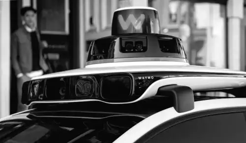 Waymo-Robotaxi erfasst Kind nahe Schule – Ermittlungen werfen neue Fragen auf