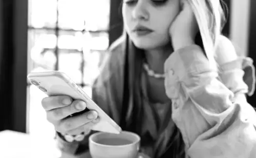 ChatGPT Wird Jetzt Schätzen, Ob Du Unter 18 Bist, Um Deine Inhalte Zu Beschränken