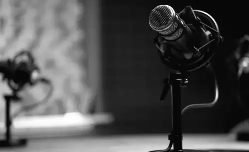 Podcast-Hörer überholen erstmals in der Geschichte das klassische Talk-Radio – ein Wendepunkt im Medienkonsum