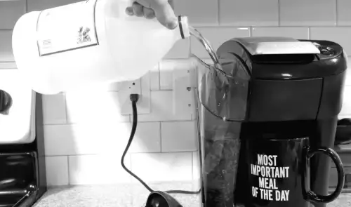 Ein schmutziger Keurig kann krank machen: So reinigen Sie ihn in nur wenigen Minuten.