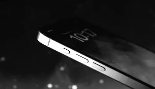 Geheimes iPhone-Feature entdeckt: So verfolgt dein Gerät unbemerkt Flüge