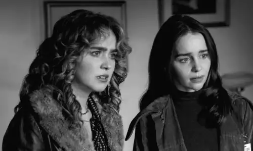 14 faszinierende Pfauen-Dokumentationen, die du dieses Wochenende unbedingt sehen musst