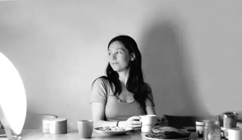 "Wie Lichttherapie Ihnen hilft, die Zeitumstellung besser zu meistern"