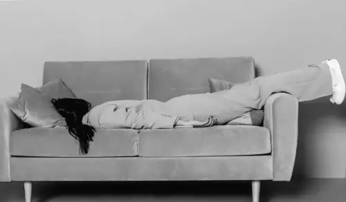 4 überraschende Strategien, um die Zeitumstellung leichter zu überstehen